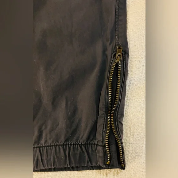 Sonoma Women’s Mid Rise Jogger NEW Women’s Size Large w/ pockets & Zipper Detail - Picture 6 of 8